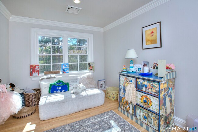 Building Photo - 37 Beaver Brk Rd