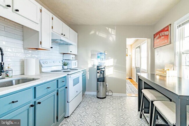 Building Photo - 45302 Bloch Ave