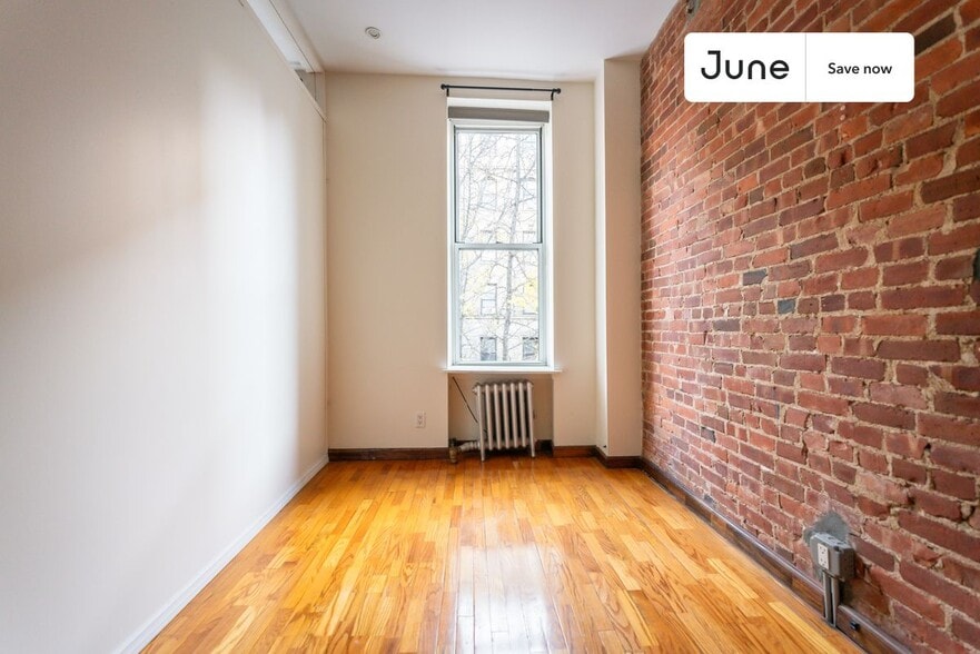 Building Photo - 349 W 46th