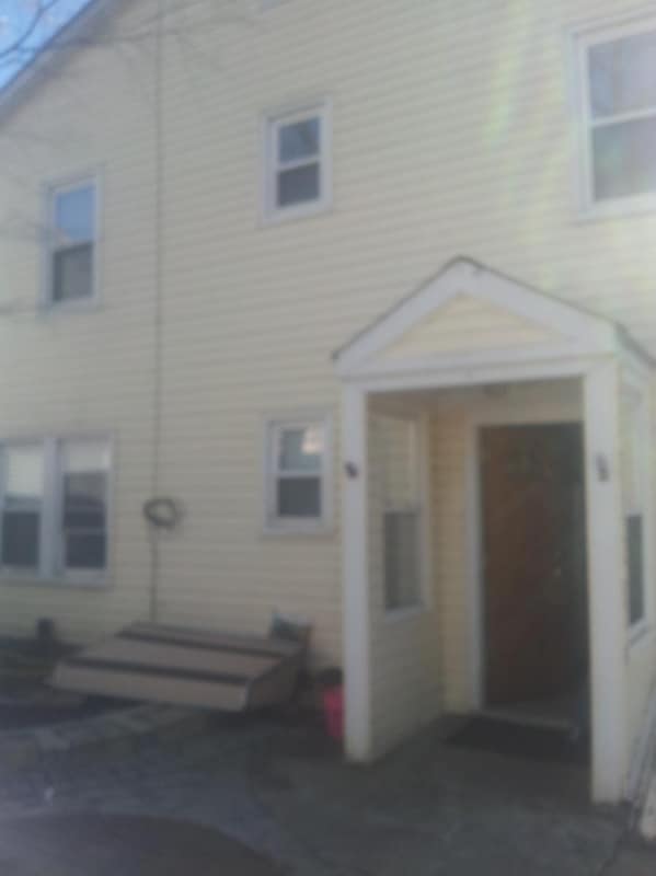 Building Photo - 919 W Camplain Rd
