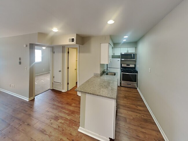 Building Photo - 31 Chittenden Ave