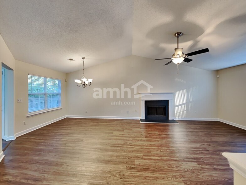 Building Photo - 4098 Amberly Ct