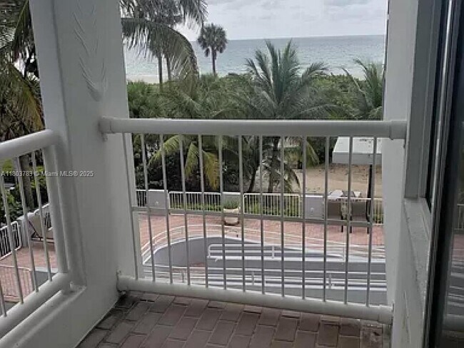 Building Photo - 9341 Collins Ave
