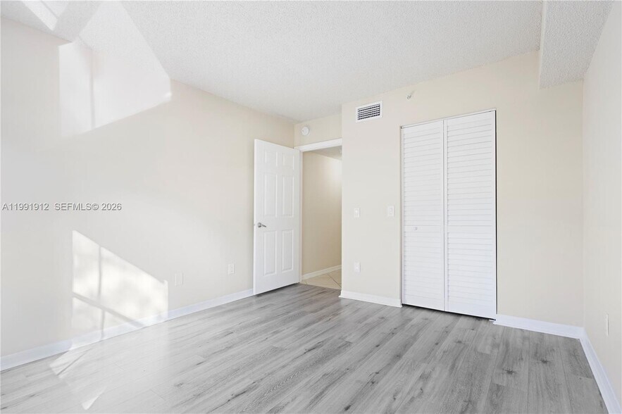 Building Photo - 9615 NW 1st Ct