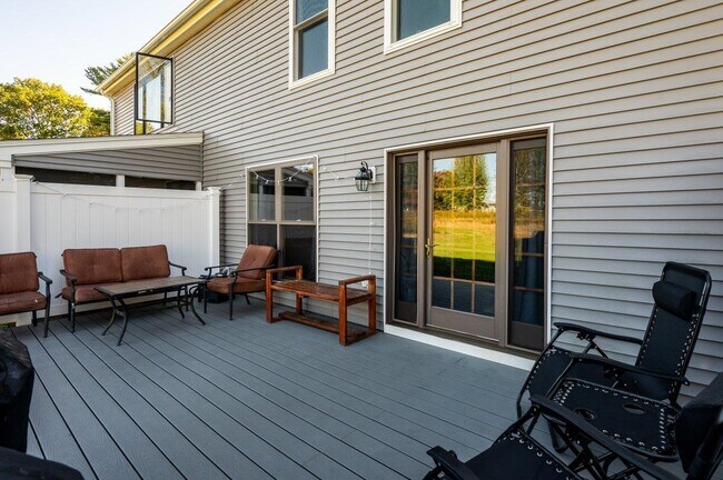 Building Photo - 7B Gagnon Hill Rd