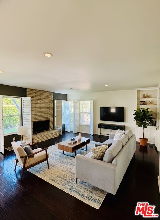 Building Photo - 1122 N Crescent Heights Blvd