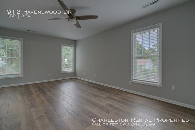 Building Photo - 912 Ravenswood Dr