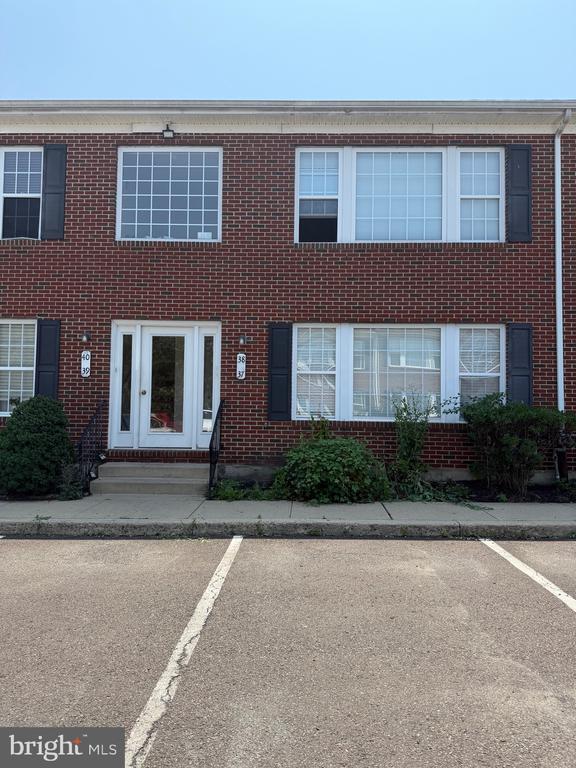 Building Photo - 9228 Blue Grass Rd