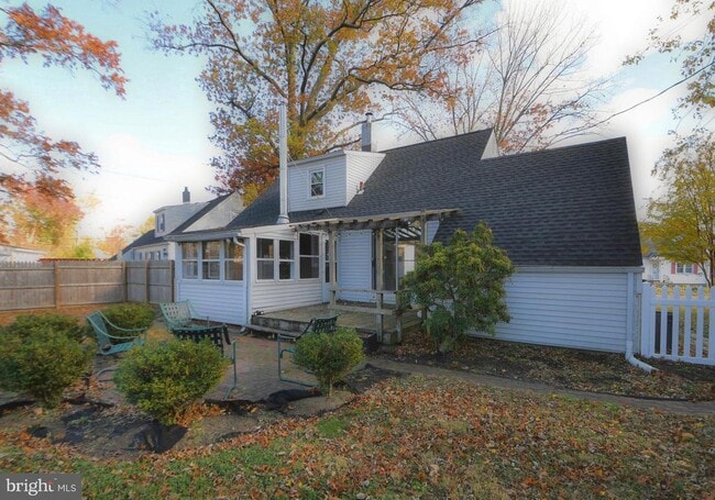 Building Photo - 660 Osborne Ave