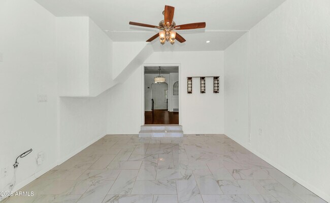 Building Photo - 114 W Windsor Ave