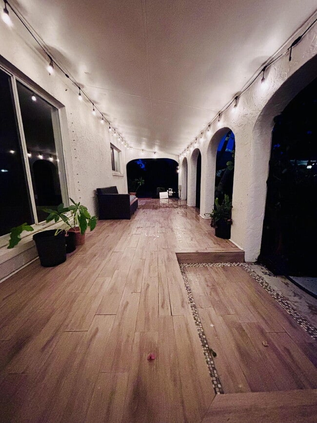 Building Photo - Coastal 4-Bedroom Oasis – Walk to the Beach!