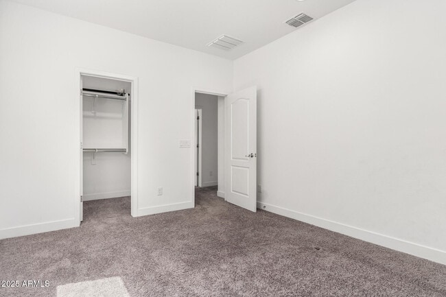 Building Photo - 5221 N 79th Dr