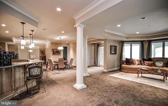 Building Photo - 7841 Montvale Way