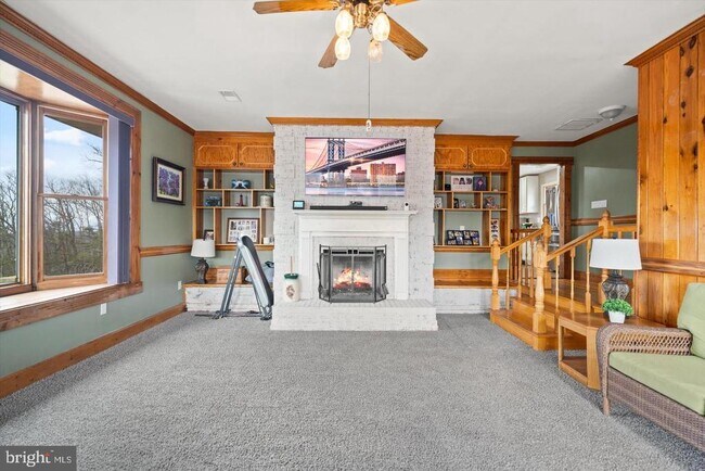 Building Photo - 436 Castleton Meadows Ln