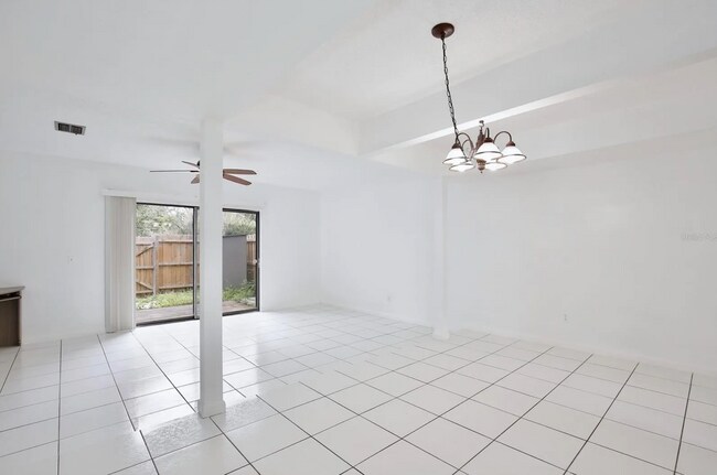 Building Photo - 713 St Matthew Cir
