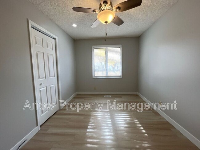 Building Photo - 3600 Briarwood Ave