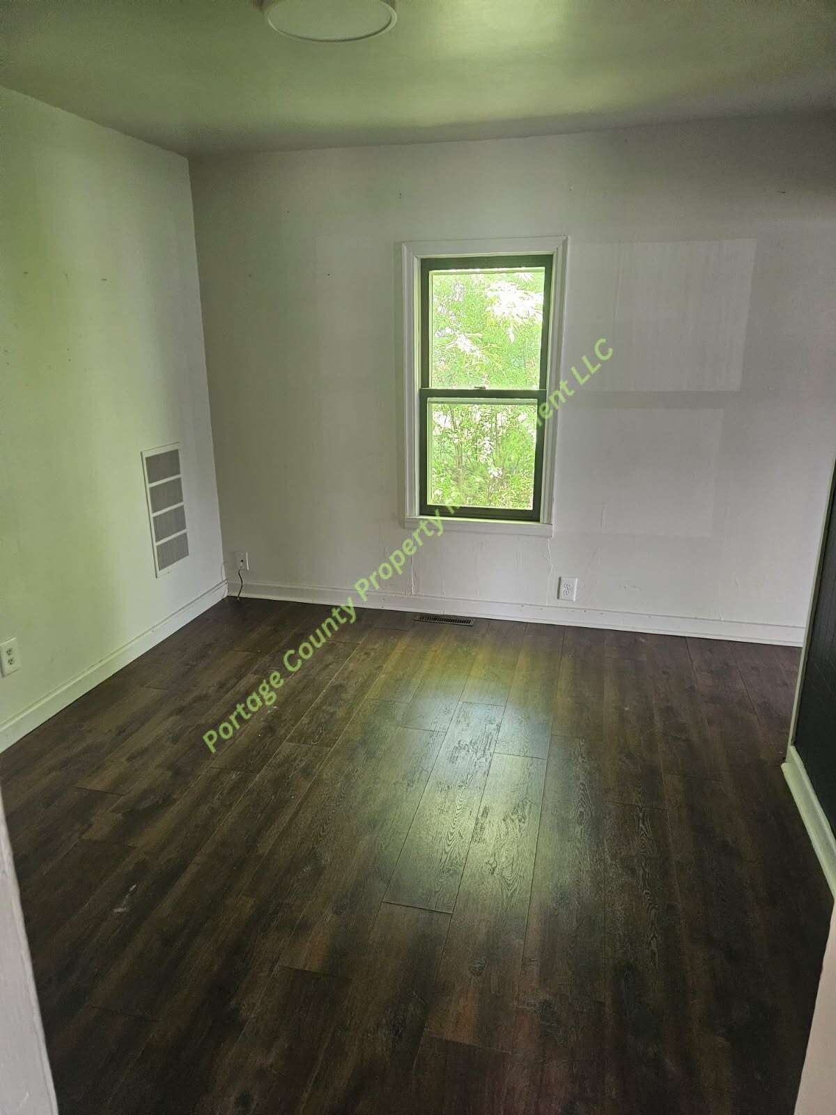 Building Photo - 748 Isadore St