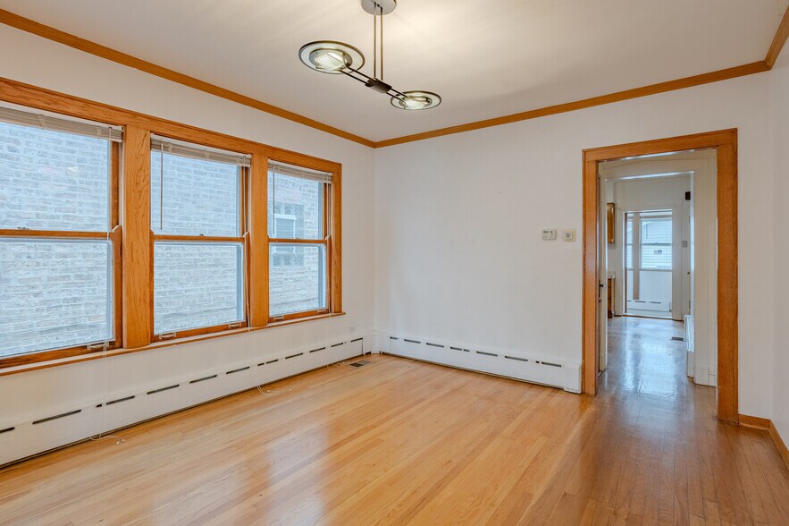 Dining Room - 5250 N Lieb Ave