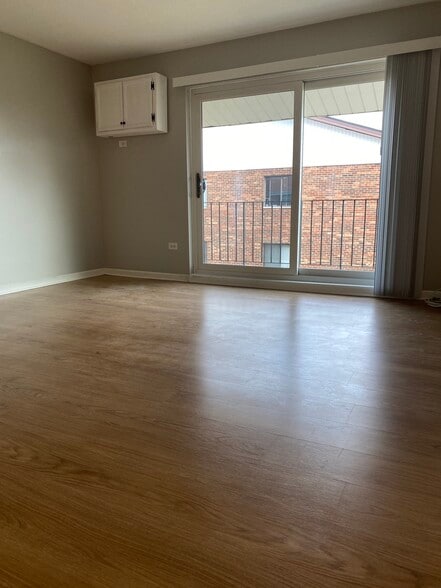 Living Room - 7335 W 157th St