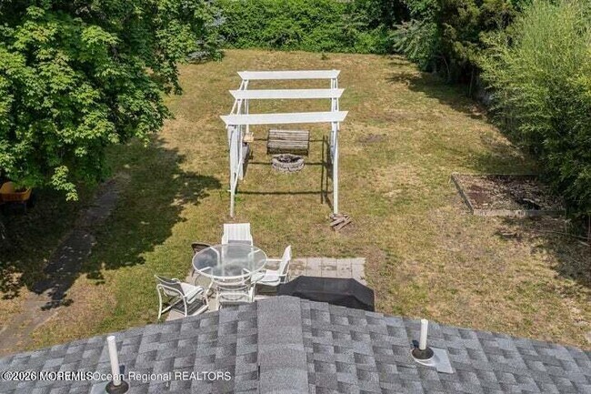 Building Photo - 109 S Main St