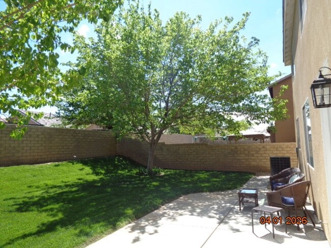 Building Photo - Spacious Quartz Hill 2 Story Home Offering 3663 sq. ft. and was Built in 2004