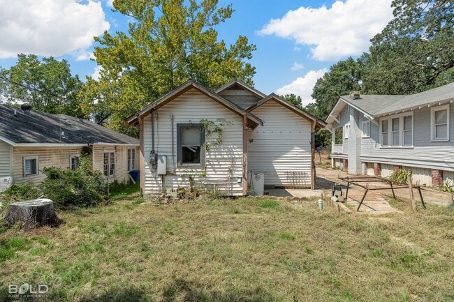 Building Photo - Charming Remodeled Home in the Heart of Shreveport!