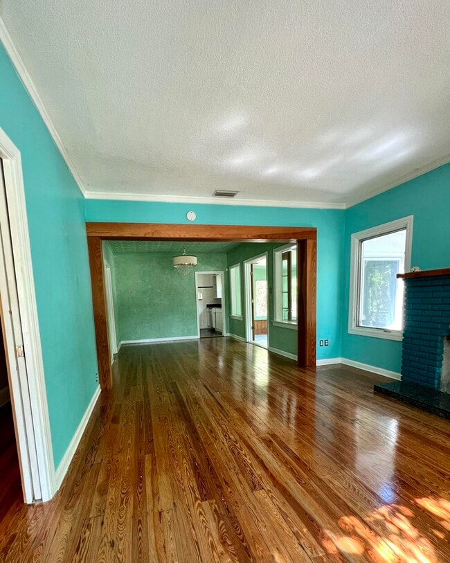 Building Photo - 5415 N Flagler Dr