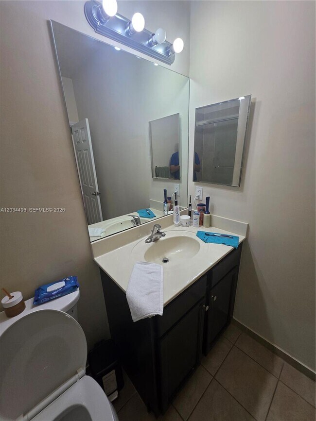 Building Photo - 9424 SW 171st Pl