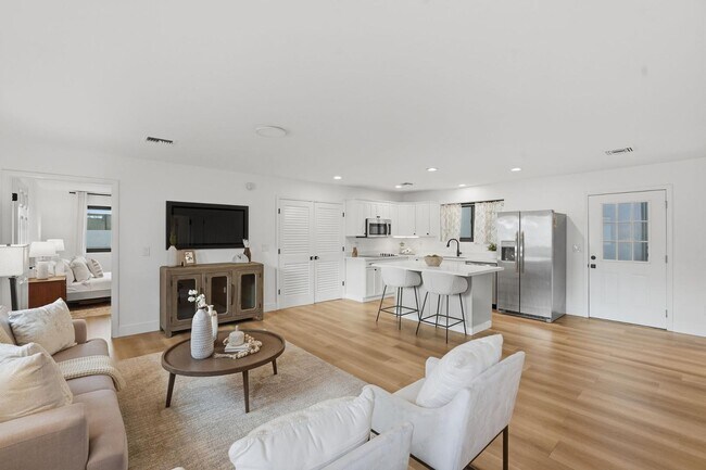 Building Photo - 6302 E Cochise Rd