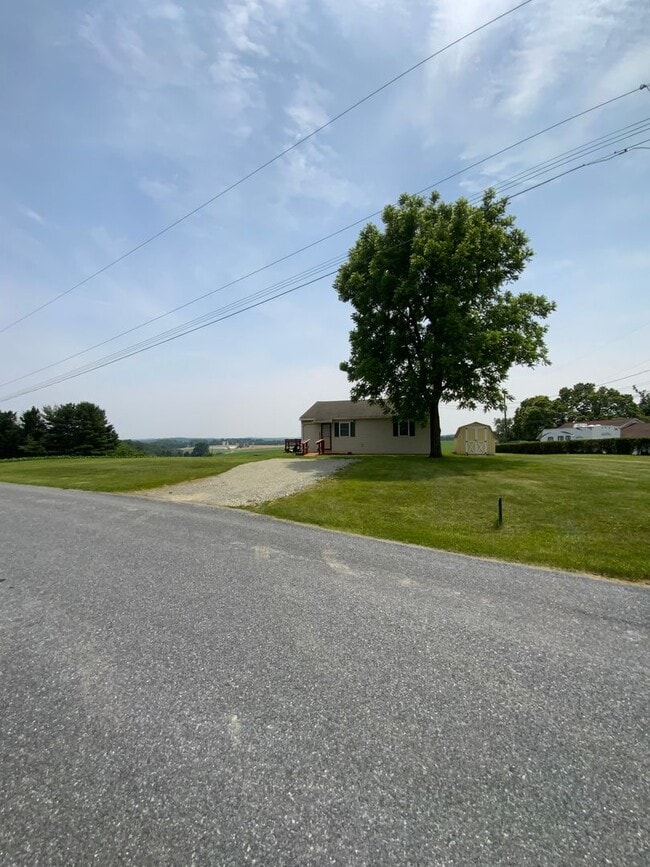 Building Photo - 21 Roberts Rd