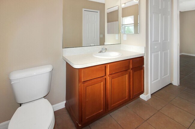 Building Photo - North Port Annual Home for Rent