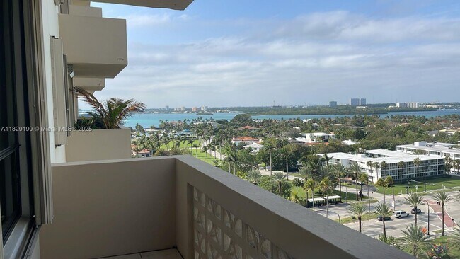 Building Photo - 10185 Collins Ave