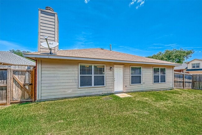 Building Photo - 758 Brushy Glen Dr