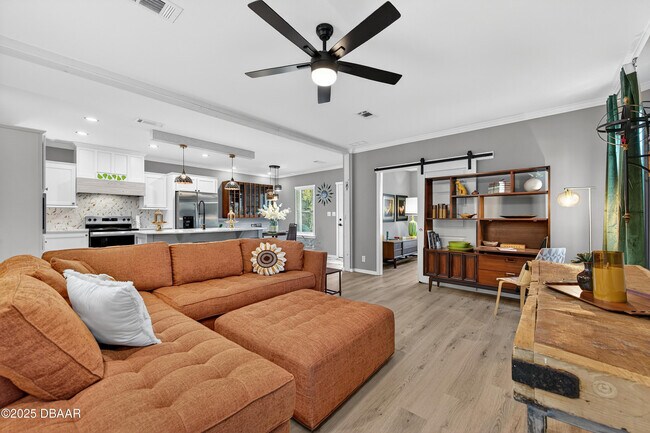 Building Photo - 121 12th St