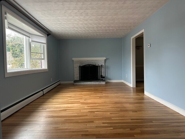 Building Photo - 202 Glenellen Rd