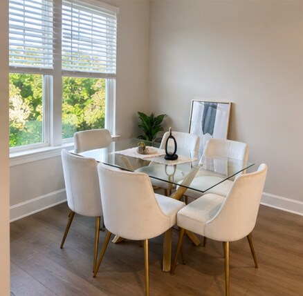 Building Photo - 3593 Carnaby St