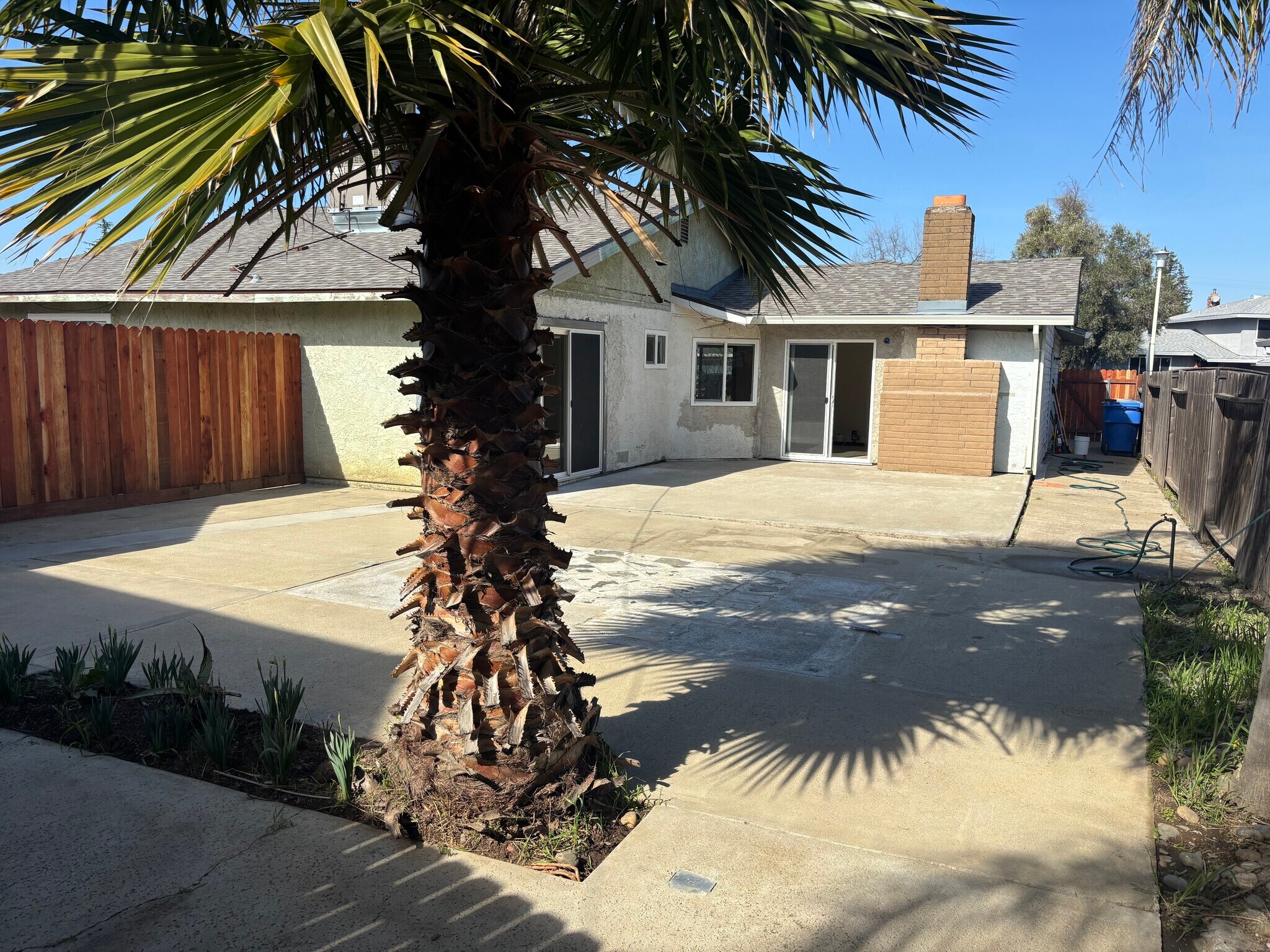 Building Photo - 3013 Notre Dame Dr