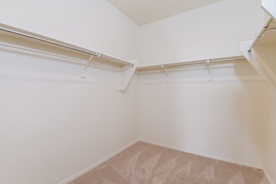 Building Photo - 11215 S Weismann Dr