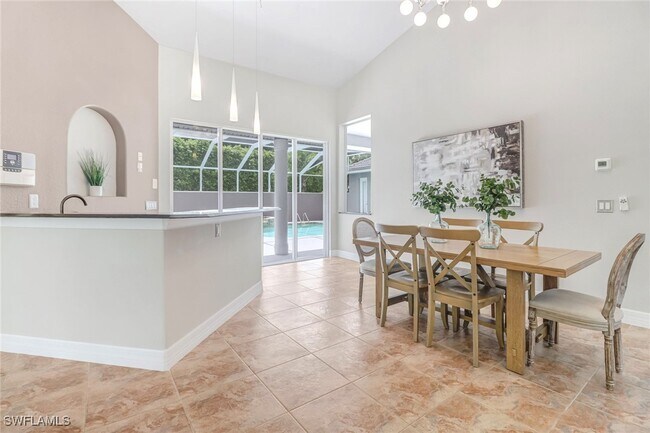 Building Photo - 9754 Wilshire Lakes Blvd