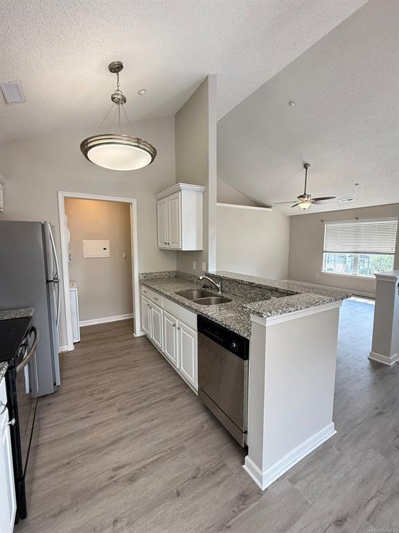 Building Photo - 1710 Duntrune Glen