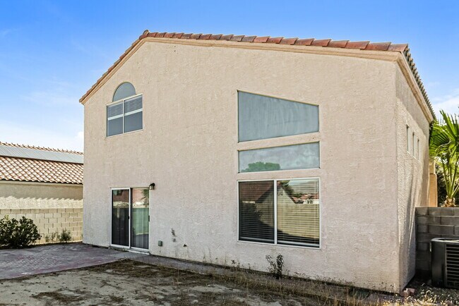 Building Photo - 2110 Big Boulder Dr