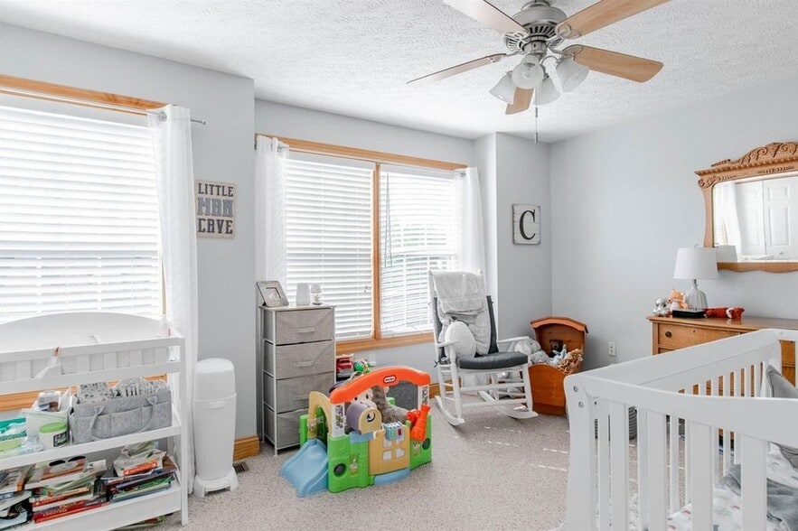 Building Photo - 175 Blue Leaf Dr