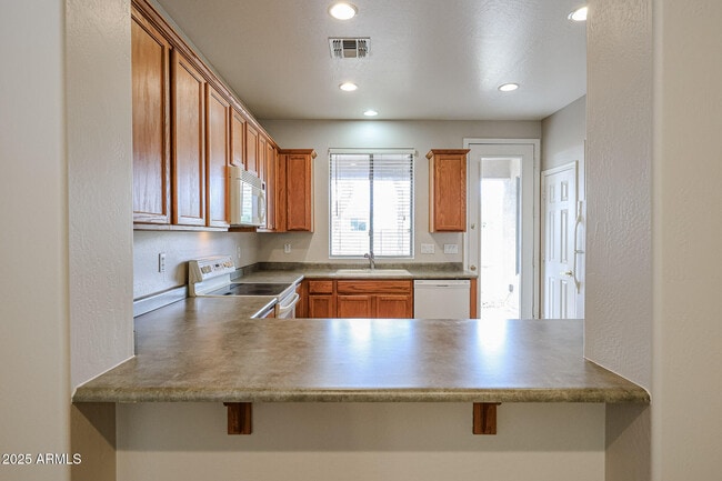 Building Photo - 42914 N Challenger Trail