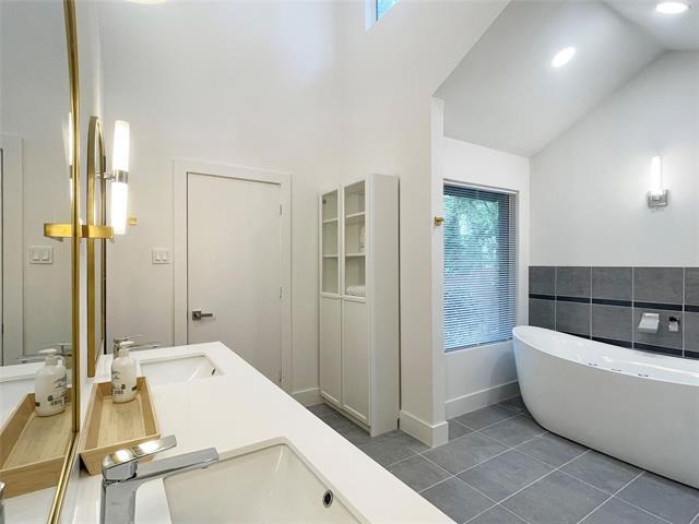 Building Photo - 1223 N Tyler St