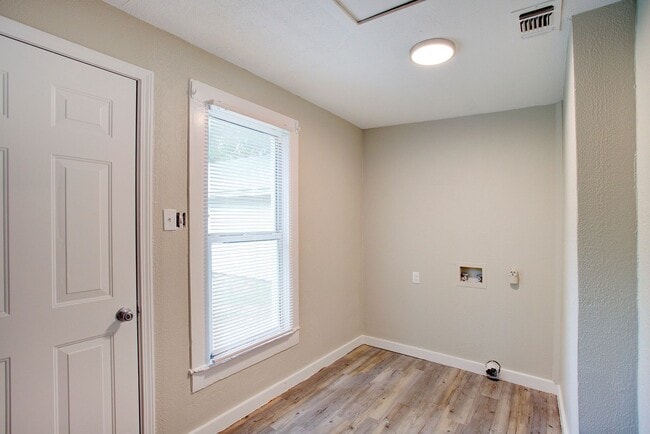 Building Photo - Coming Soon! Pet-Friendly 3BR Home with Large Backyard – Cleburne