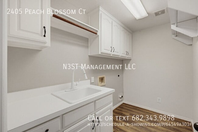 Building Photo - 2405 Peach Blossom Ct