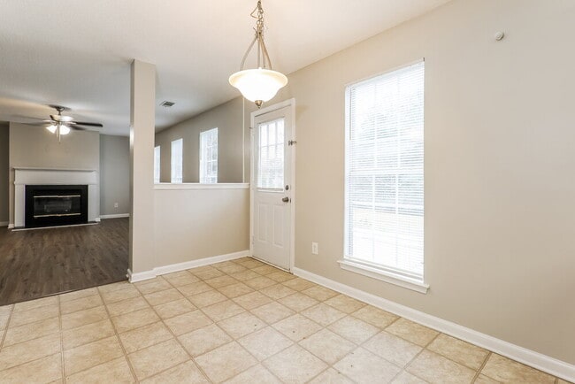 Building Photo - 5501 Vanity Joys Ln