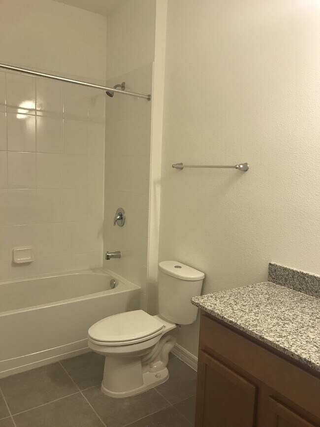 Building Photo - 5 Bedroom Westside Village Community