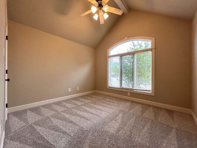 Building Photo - House Located Behind Market Street On Cul-De-Sac!