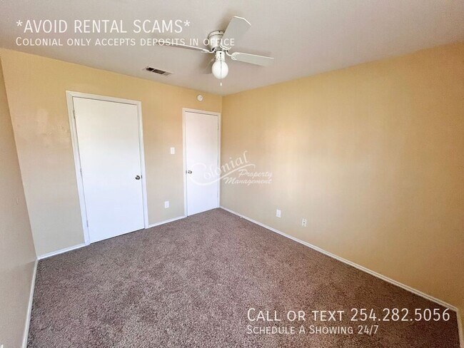 Building Photo - 1703 Benttree Dr